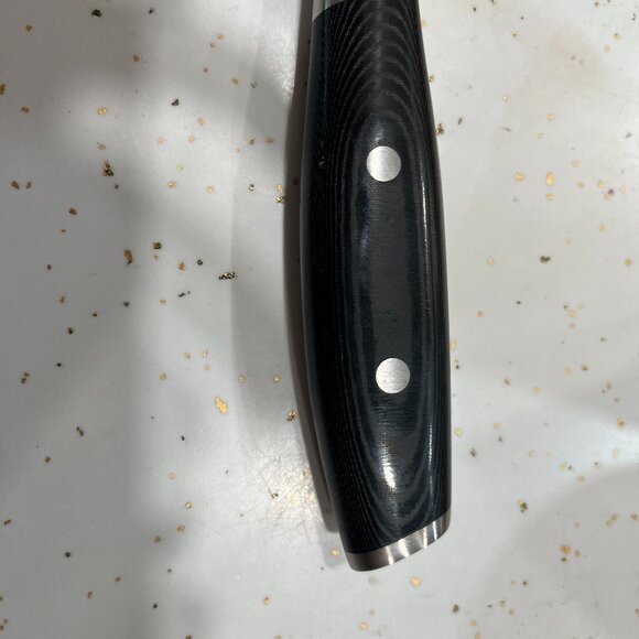 Yaxell Mon 8" Chef's Knife - Picture 3 of 5